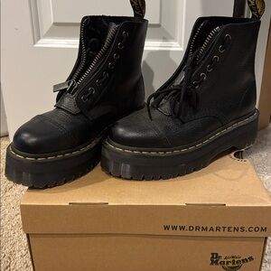 listing-status-banner